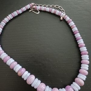 Women's necklace